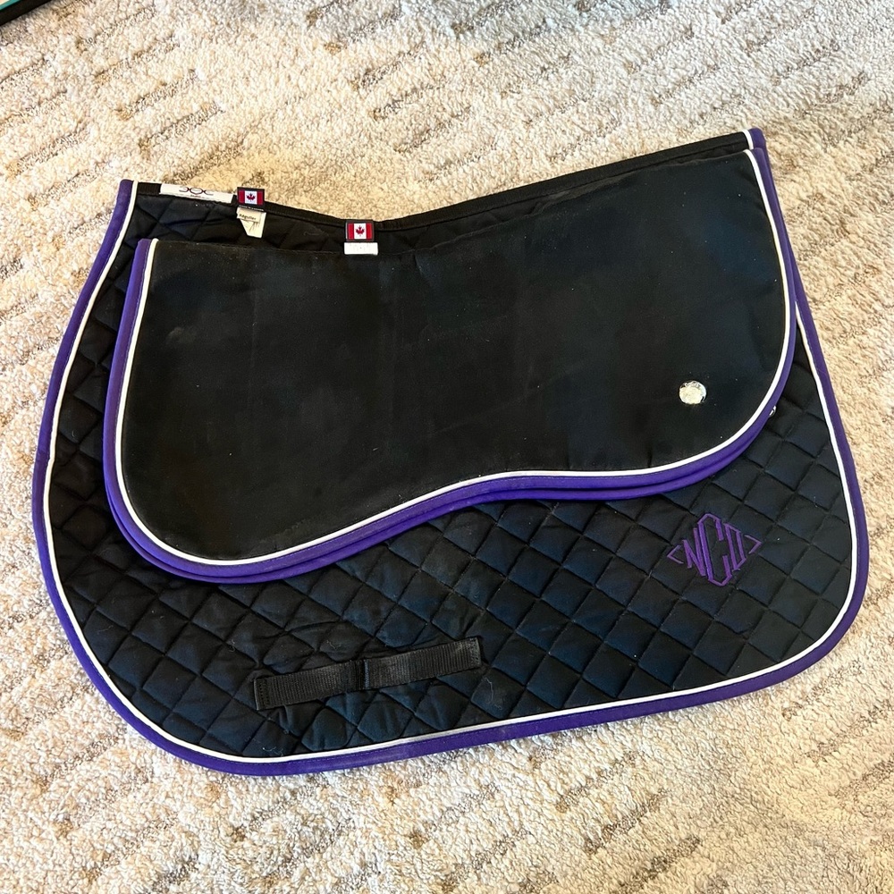 Ogilvy Equestrian matching saddle pad set